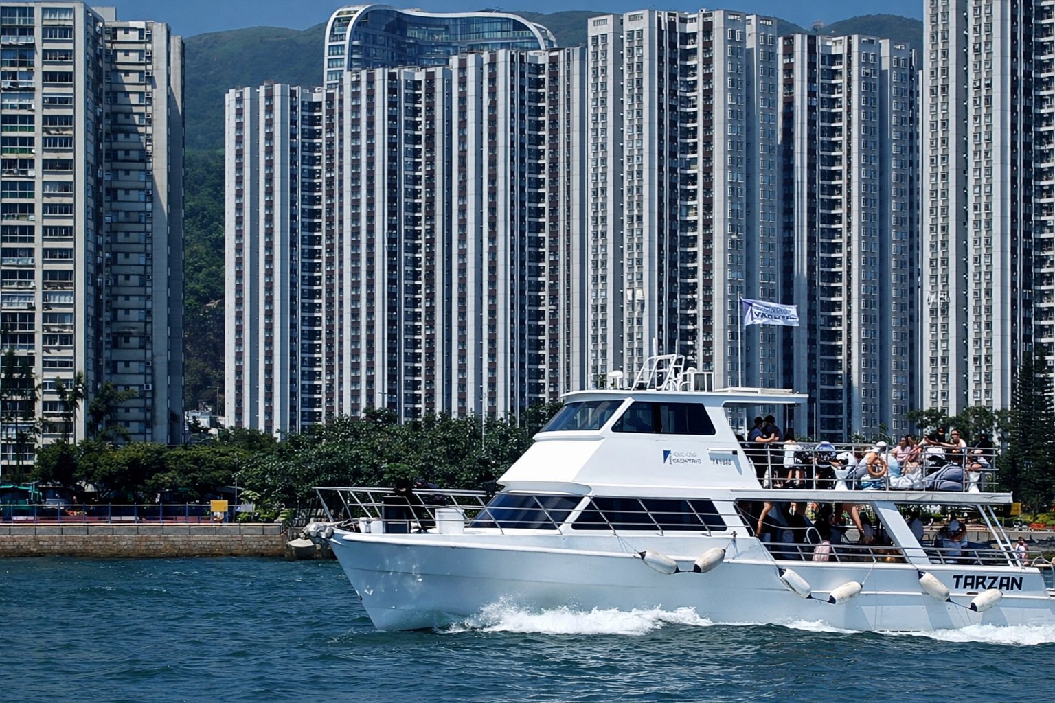 TRUE BLUE boat rental hong kong