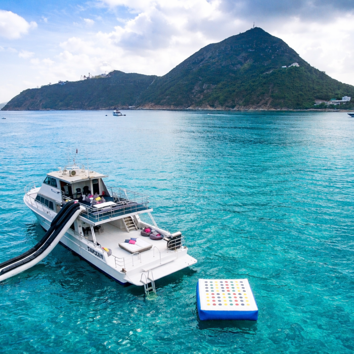 TRUE BLUE_Tarzan anchored